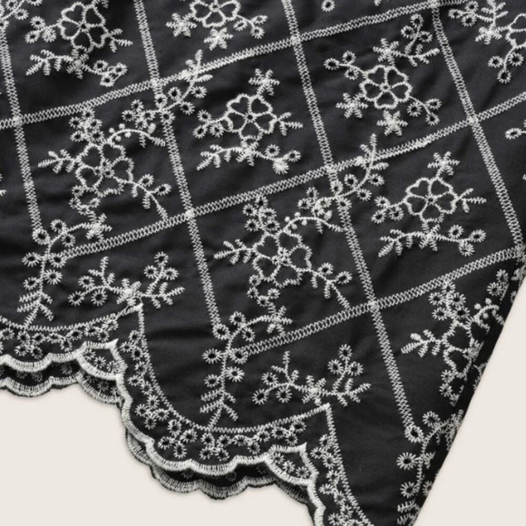 BloomChic Plus size 4XL Bandana Embroidered Zipper Fly Skirt us26 - Picture 3 of 3